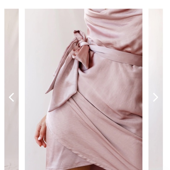 Selfie Leslie pink satin dress - Picture 3 of 4